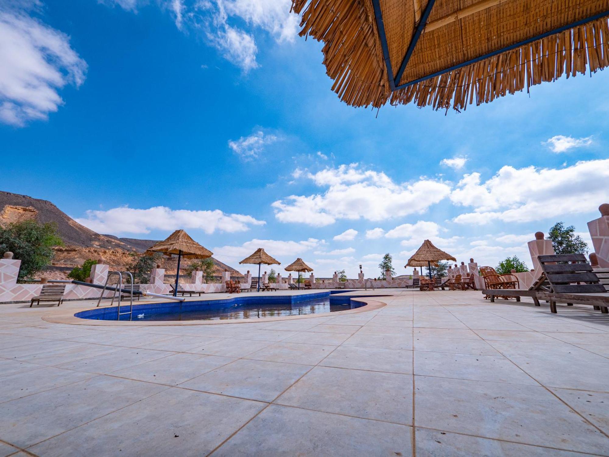 B&W Sahara Sky Camp Hotel Farafra Exterior photo